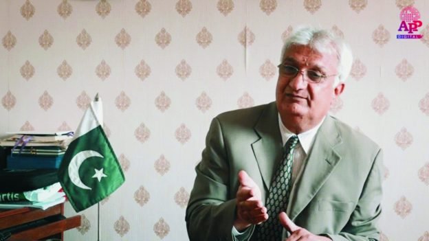 Chat GPT Executive Center Established at NSU Prof. Mukhtar, Vice Chancellor advises the government to carefully evaluate ChatGPT 4.0